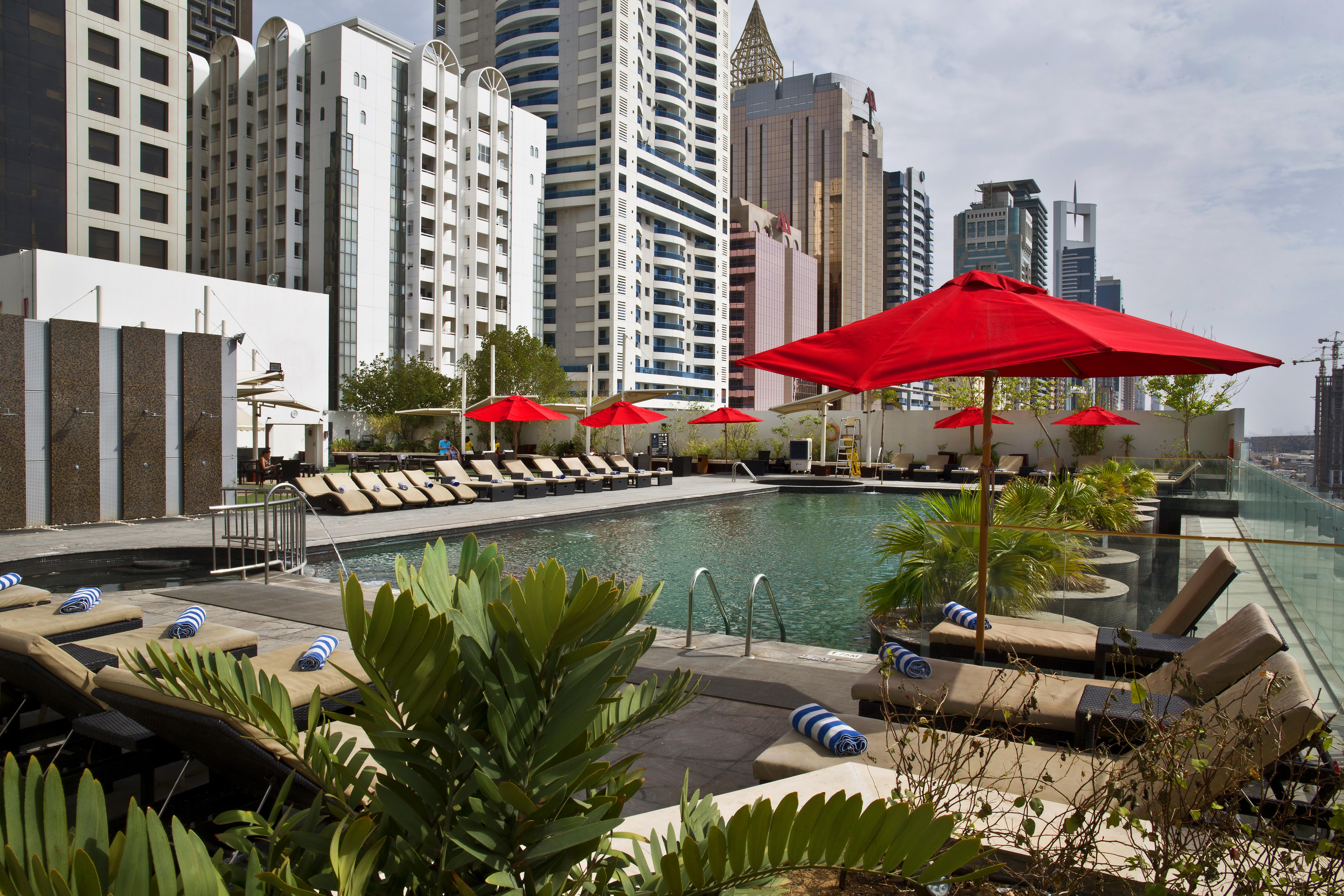The Tower Plaza Hotel Dubai Dış mekan fotoğraf